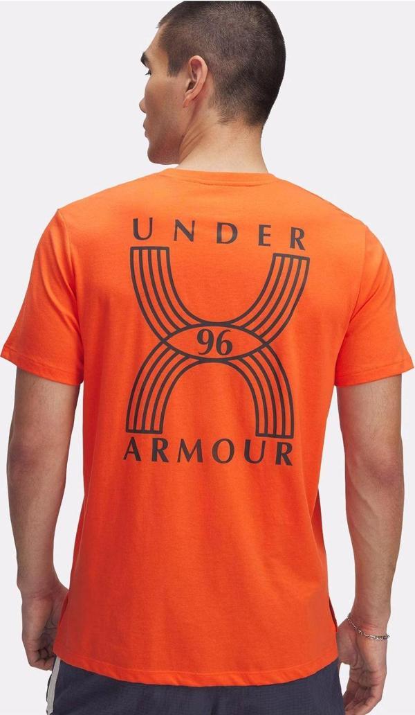 Under Armour 1389823-847 Ua Run 96 Shortsleeve Kırmızı Yuvarlak Yaka Fitted Baskılı Erkek T-Shirt - Image 1