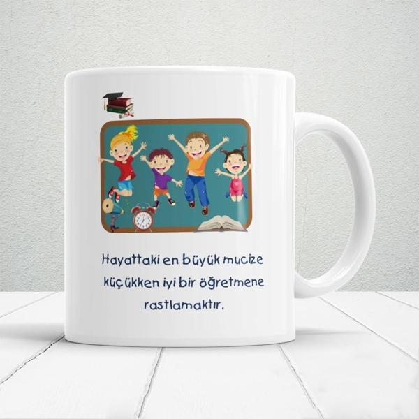 Küçük Bir Mucize, Büyük Bir Öğretmen | Öğretmenler Günü Temalı Baskılı Kupa - Image 1