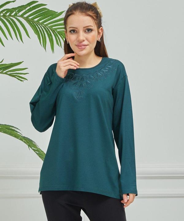 Kadın İşlemeli Anne Günlük Orta Yaş Penye Bluz - Image 1