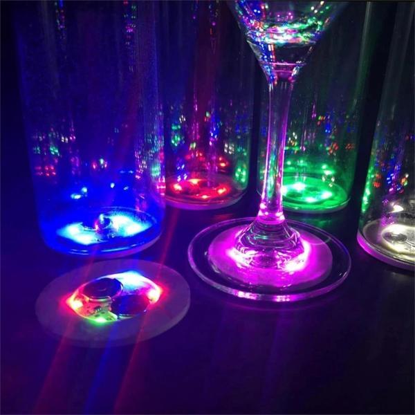 Nessiworld Işıklı Yapışkanlı Bardak Altı Aparatı Ledli 3 Fonksiyonlu 6 cm Çap - Image 1