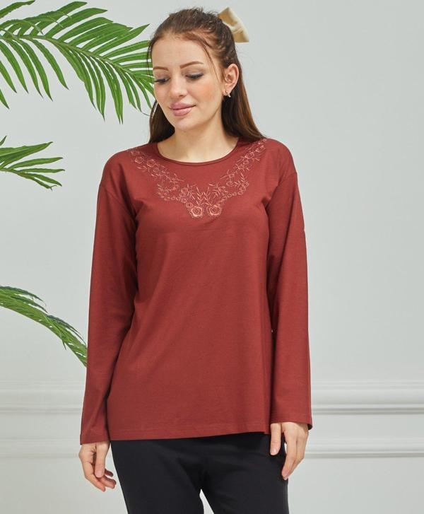 Kadın İşlemeli Anne Günlük Orta Yaş Penye Bluz - Image 1