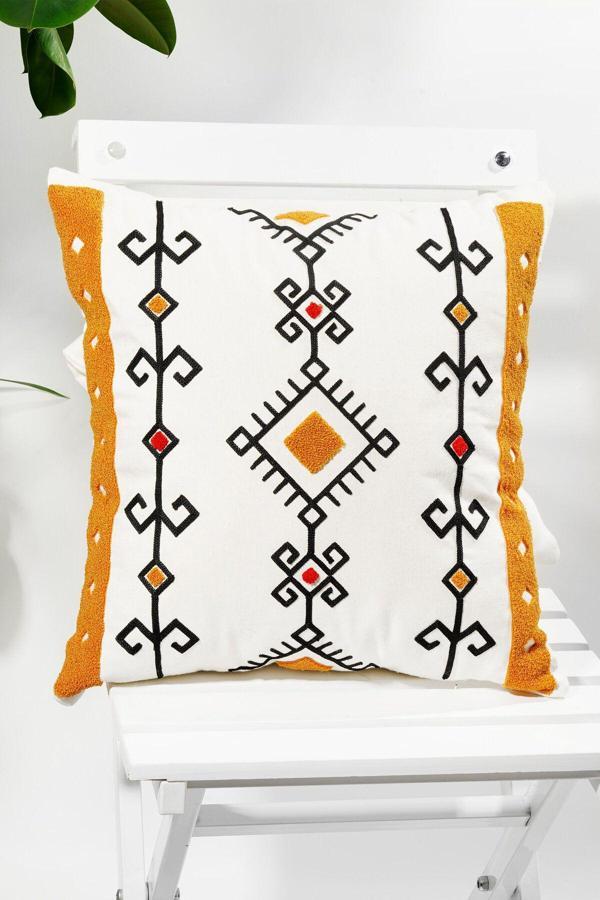 Verra Home Beyaz Kumaş Punch Nakışlı Dekoratif Kırlent Kılıfı 45 X 45 Cm - Image 1