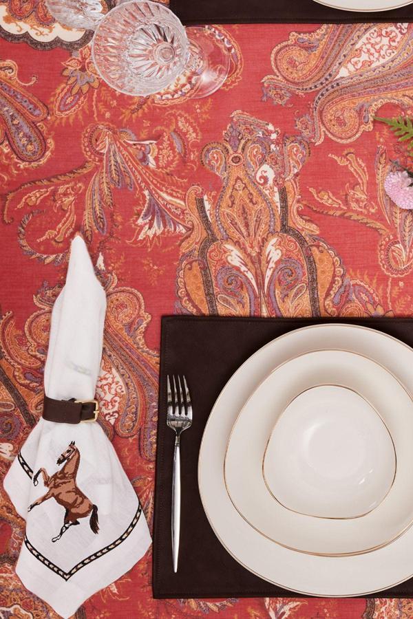 Karaca Home Leather 13 Parça Masa Örtüsü Seti - Image 1