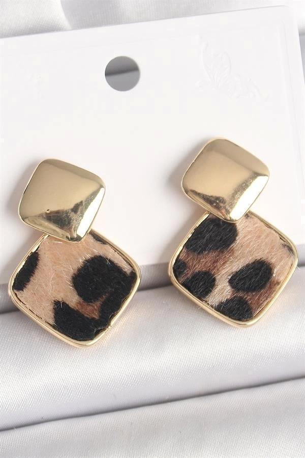 Pirinç Gold Renk Sallant Kare Leopar Desen Model Kadın Küpe - Image 1