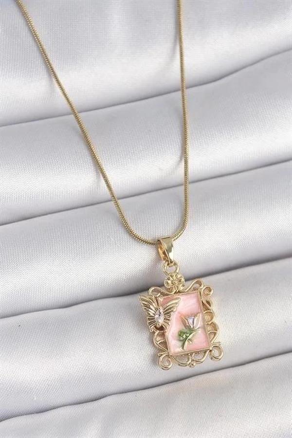 316L Çelik Gold Renk Zincir Pembe Mineli Çiçek İşlemeli Zirkon Taşlı Kelebek Detay Portre Model Kadı - Image 1