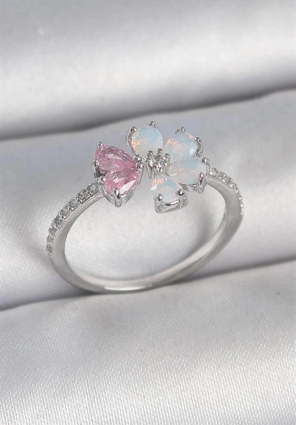 Pirinç Gümüş Renk Beyaz Mineli Pembe Zirkon Taşlı Çiçek Model Kadın Yüzük - Image 1