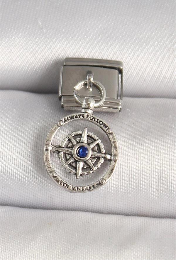 316L Çelik Gümüş Renk Mavi Taş Detaylı Pusula Model Nomination Charm - Image 1