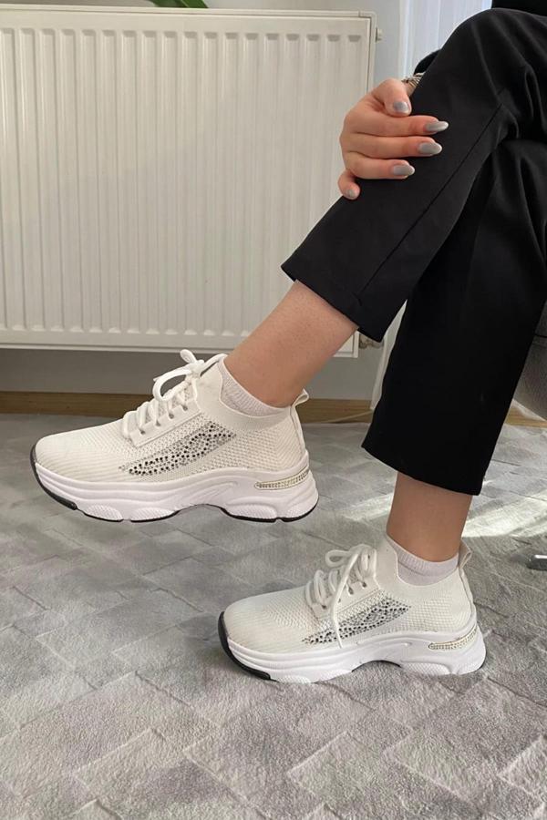 Kadın Fabri Beyaz Triko Taşlı Spor Ayakkabı & Sneaker - Image 1