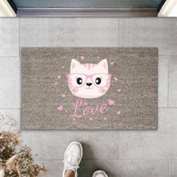 Dijital Baskı Gri Love Yazılı Pembe Gözlüklü Kedi Dekoratif Kapı Paspası K-2049 - Image 1