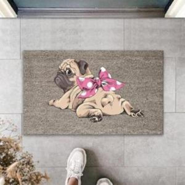 Dijital Baskı Gri Pembe Fiyonklu Yüzüstü Yatan Köpek Dekoratif Kapı Paspası K-2037 - Image 1