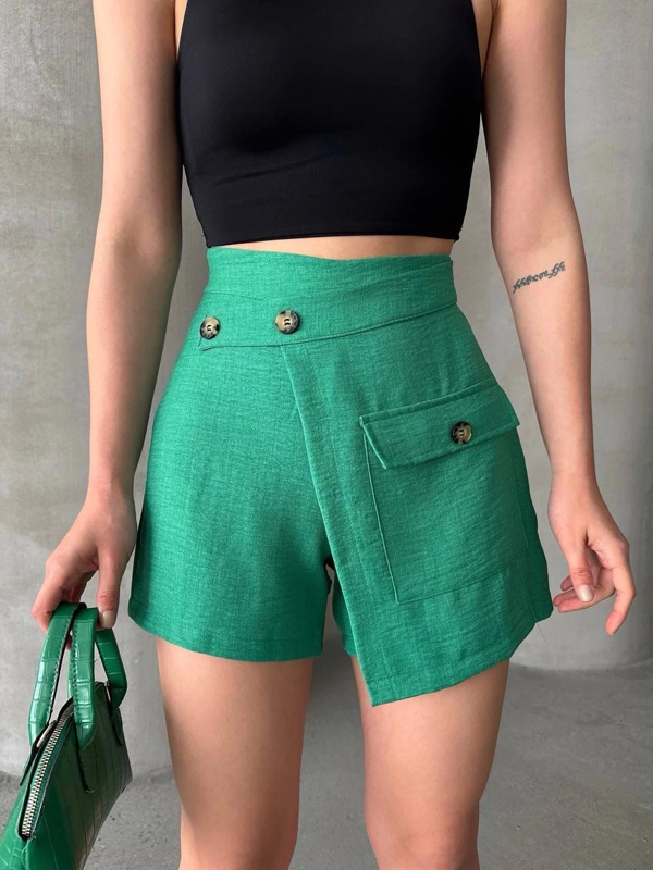 Yeşil Asimetrik Kesim Slim Fit Yüksek Bel Tek Cepli Tasarım Şort Etek - Image 1