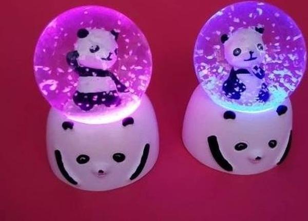 Mini Işıklı Panda Kar Küresi - Image 1