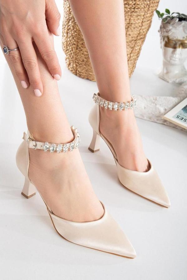 Seribo Bilek Taş Detaylı Arkası Açık Stiletto Kadın Topuklu Ayakkabı - Image 1