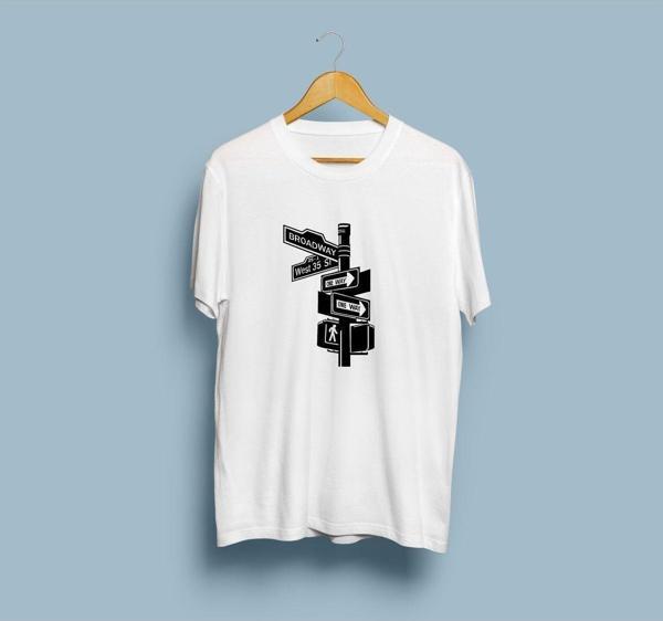 Oversize West Side tabelaları tasarımlı unisex T-shirt - Image 1