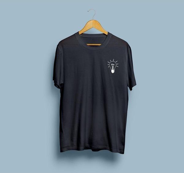 Oversize Ampul desenli cep logolu unisex T-shirt - Image 1