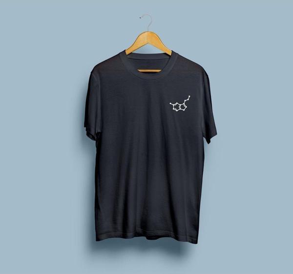 Oversize Serotonin Mutluluk Hormonu Tasarım unisex T-shirt - Image 1