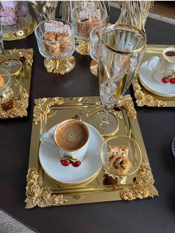 Lokman Züccaciye Komple Gold Detaylı 18/10 Çelik Kahve Sunum Tepsisi 6 Adet - Image 1