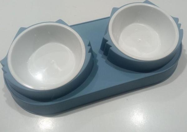 Süslüpati Yükseltilmiş Eğimli 2li Kedi Köpek Mama ve Su Kabı - Çiftli Mama Kabı Mavi - Image 1