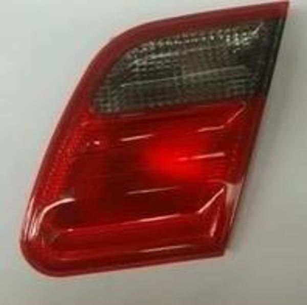 2000-2002 Mercedes E Class W210- İç Stop Lambası Sağ Kırmızı-Füme (Famella) (Adet) (Oem No:A21082090 - Image 1