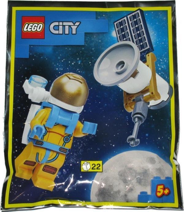 LEGO City 952205 Sally Stardust's Satellite - Image 1