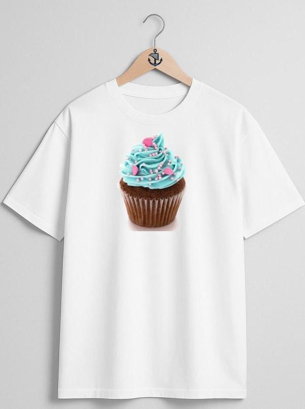 Oversize Cupcake Göğüs Tasarımlı Unisex T-Shirt - Image 1
