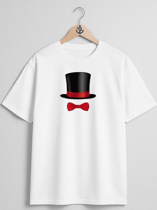 Oversize Sihirbaz Şapkası Ve Papyon Göğüs Tasarımlı Unisex T-Shirt - Image 1