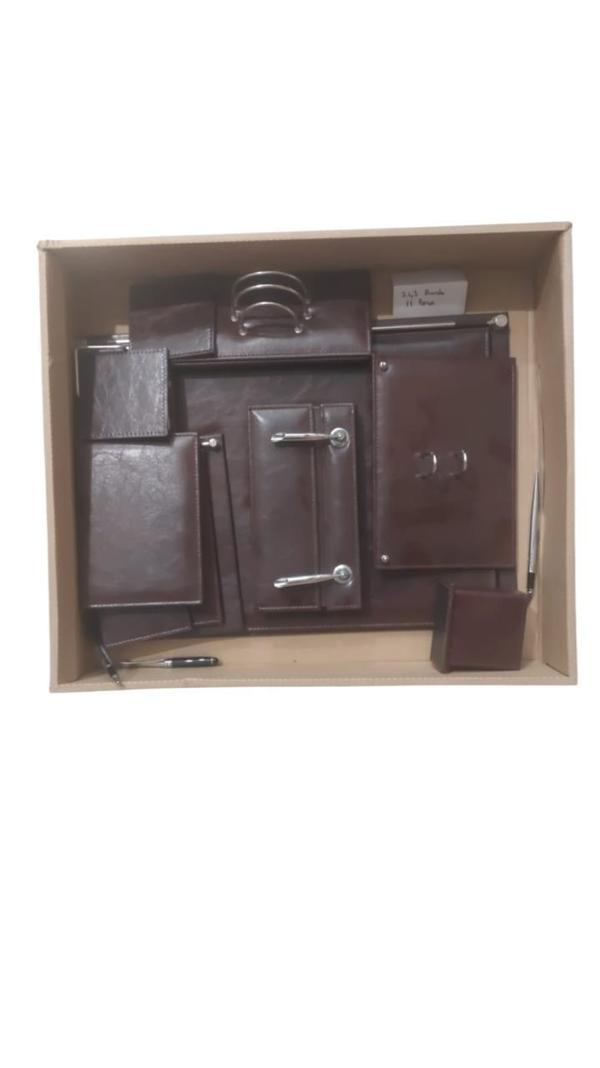 Logon W965 Aras 8 Parça Suni Deri Sümen Takımı Bordo  - Image 1