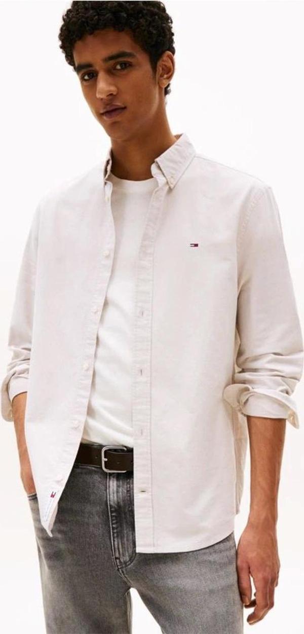 Tommy Jeans Erkek Normal Kesim Oxford Beyaz Gömlek DM0DM21298RBV - Image 1