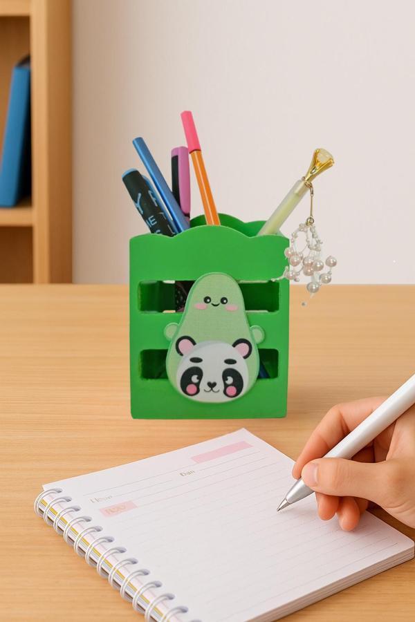 Ahşap Masaüstü Kalemlik Sevimli Avakado Panda Yeşil- 1 Adet - Image 1