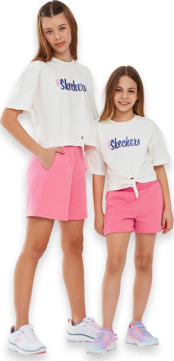 Skechers Sk241045 Graphic Tee G Sleeve Kırık Beyaz Çocuk T-Shirt - Image 1