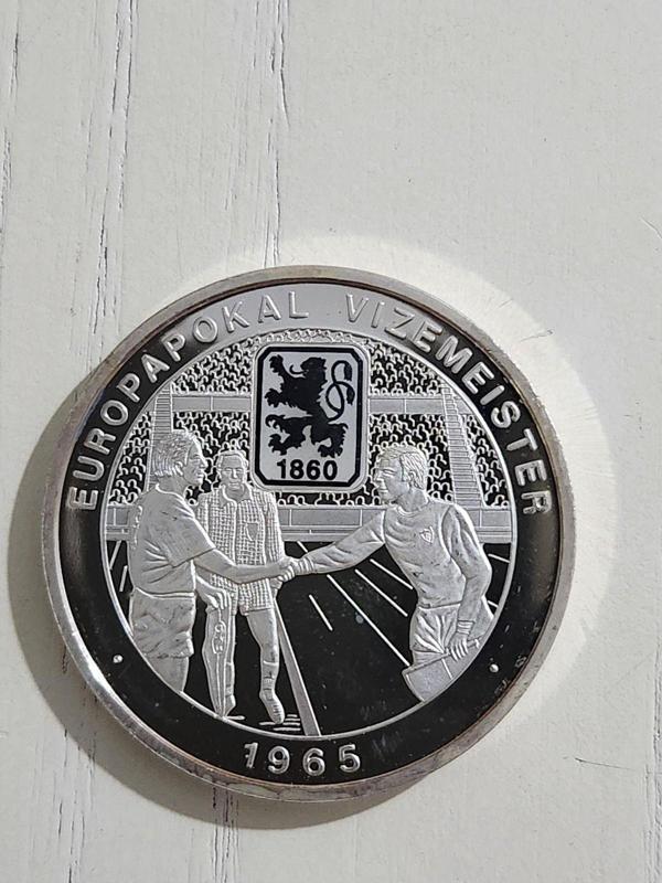 Edi Antik 1965 Avrupa Kupası Mineli Madalya. Orijinal Dönemine Ait Mineli Nadir Madalya - Image 1