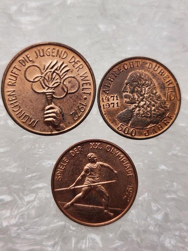 Edi Antik 3 Adet Alman 2Cm Çap Madalya 1972 Yılına Ait. Ufak Boy 3 Adet Alman - Image 1