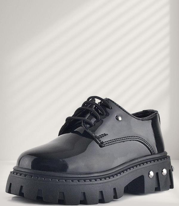 Rakerplus Siyah Rugan Bağcıklı Metal Detaylı Kız Çocuk Oxford Günlük Ayakkabı - Image 1