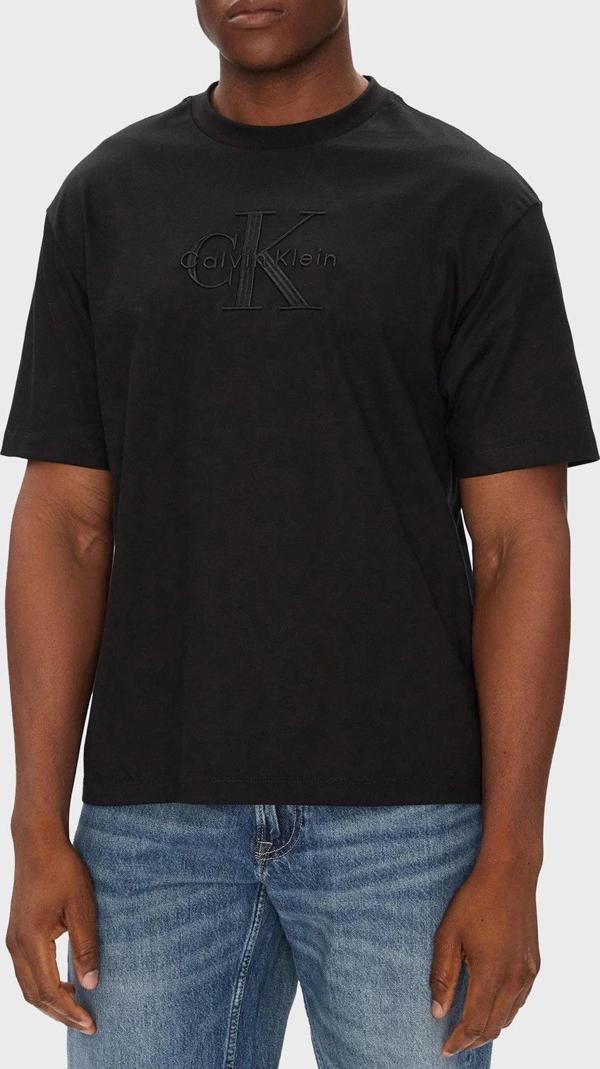 Calvin Klein Jeans Erkek Önü Kısa Arkası Uzun Nakışlı Siyah T-shirt LV04RB295G-UB1 - Image 1