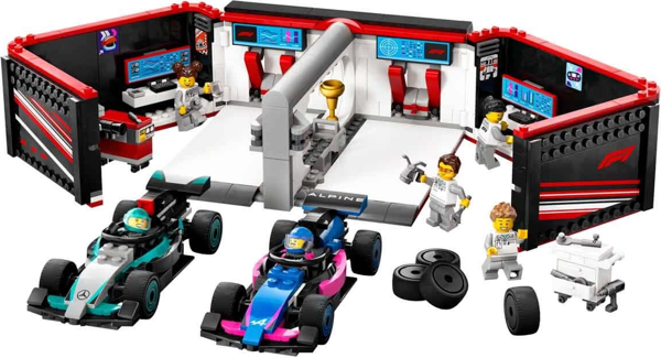 LEGO City F1 Garajı ve Mercedes-AMG ve Alpine Arabaları 60444 - Image 1