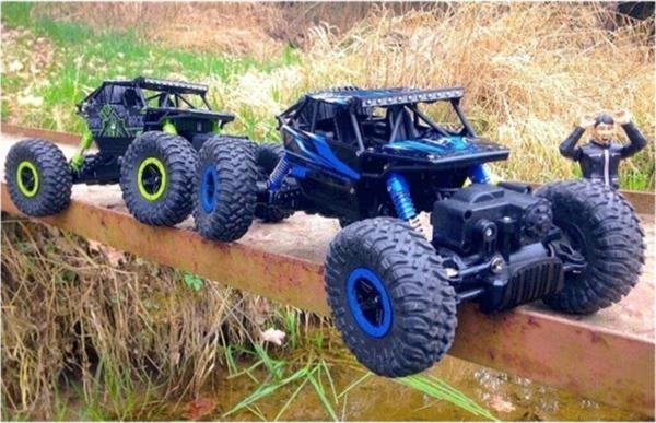 Can Oyuncak Uzk Kumandalı Şarjlı Rock Crawler 4X4 - Image 1