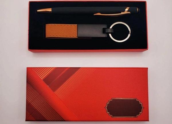 Deri Metal Anahtarlık Ve Rubber Kalem - Image 1
