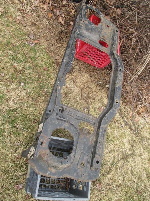 Panel L200 Ön  90-99 (Oem No: Mb506062) - Image 1