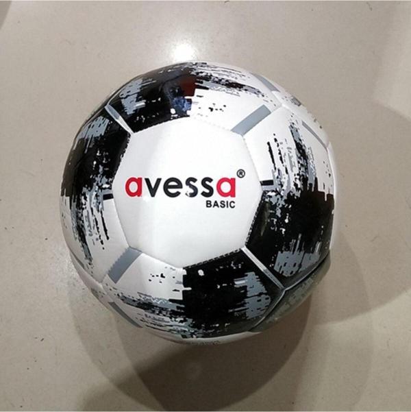 Avessa Siyah Basic Futbol Topu No4 - Image 1