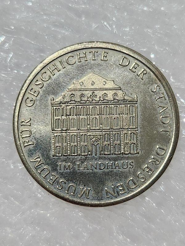 Edi Antik Almanya Dresden Müze Hatıra Madalya. 3.5 Cm Boyutunda Tertemiz Durumda. Latin Yazılı Nadir Madalyon - Image 1