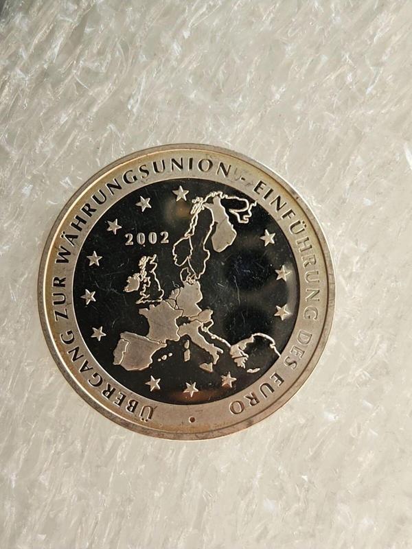 Edi Antik Alman Nadir Euroya Geçiş Hatıra Madalya 3.5Cm Çap. Tertemiz Durumda Nadir Ve Ağır Bir - Image 1