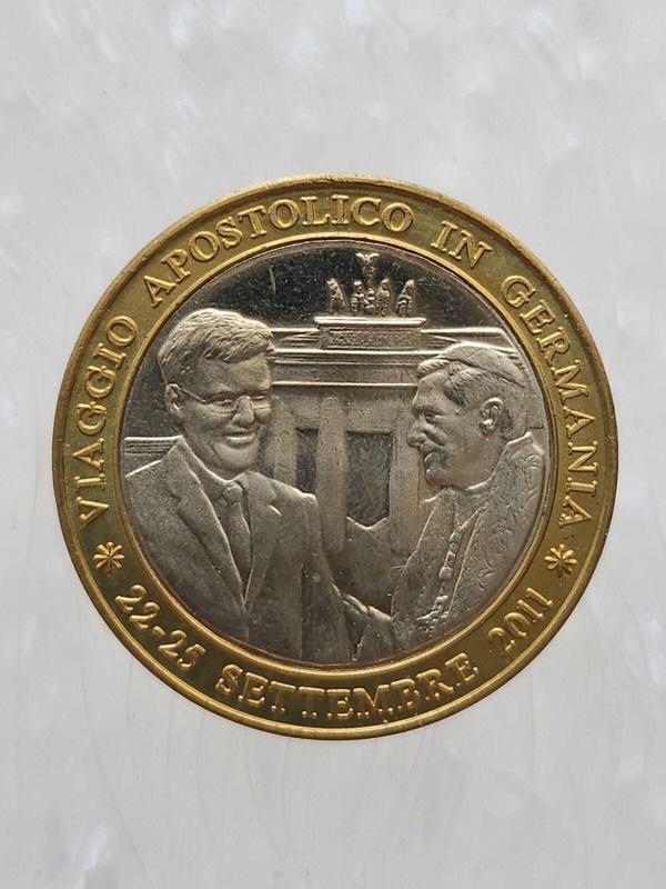 Edi Antik 2011 Papa Almanya Ziyareti Nadir 3Cm Çap. Tertemiz Durumda Nadir Ve Ağır Bir Madalyon. Madalya - Image 1