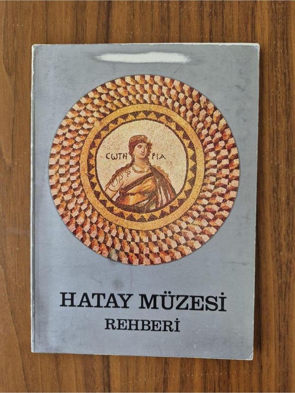 Edi Antik 80 Sayfa Hatay Müzesi Rehberi. İçi Bol Sayfalı - Image 1