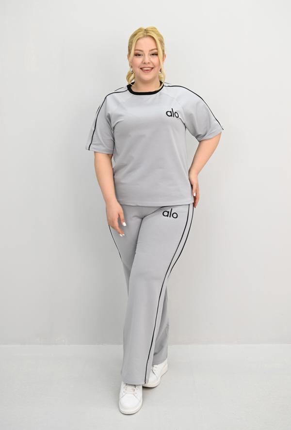 Kadın Büyük Beden Kısa Kollu Nakış İşleme Detaylı Bol Paça Eşofman Takımı 8191-25 - Image 1