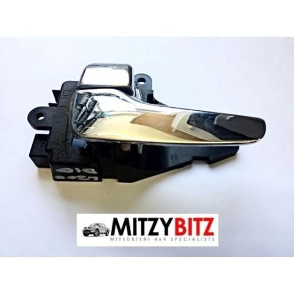 Kapı Kolu L200 06-15 İç Sol (Oem No: Mn167547) - Image 1