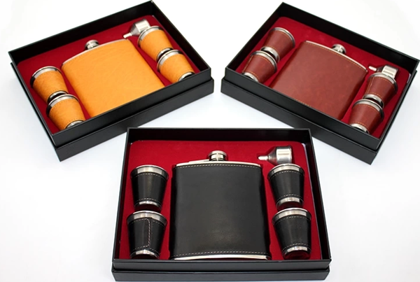 Derili 4 Shot Bardaklı Matara Seti Alk3908 - Image 1