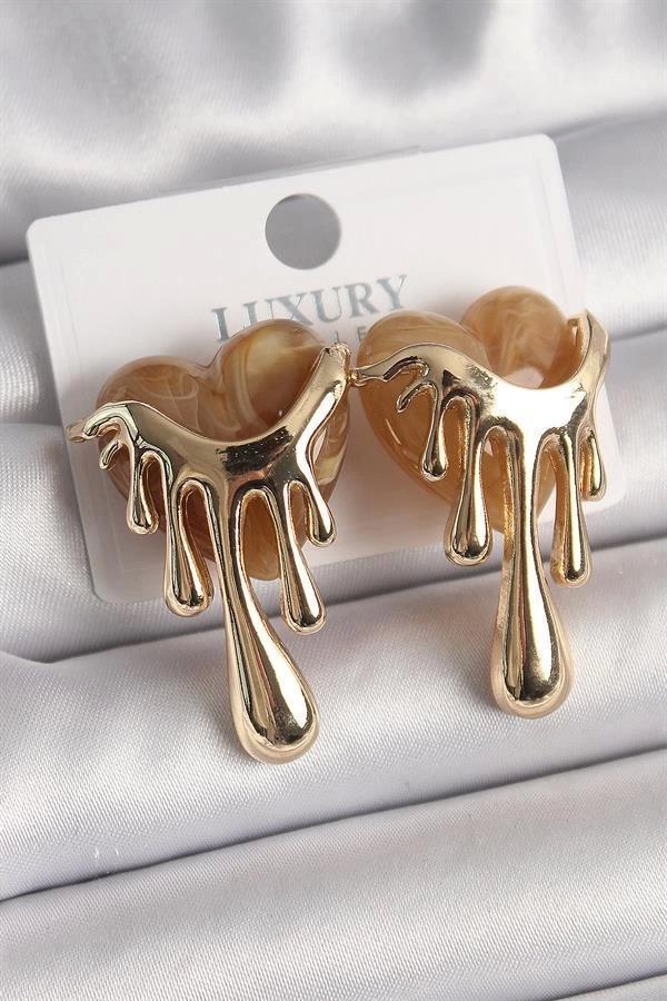 Pirinç Gold Renk Krem Sedefli Akan Kalp Model Kadın Küpe - Image 1