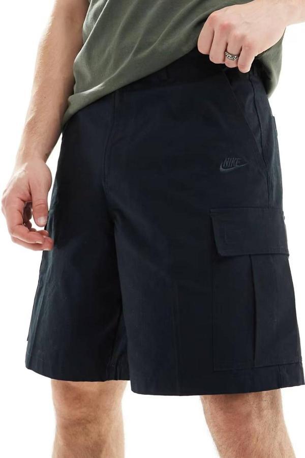Nike Club Woven Cargo Short in Black Erkek Dokuma Kargo Cepli Şort Siyah - Image 1