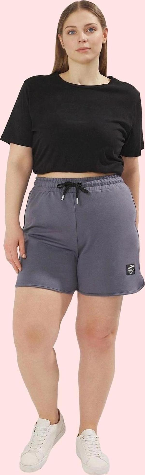 Kadın Büyük Beden Örme Şort Yüksek Bel Regular Günlük Kullanım Hafta Sonu Kaliteli Malzeme - Image 1