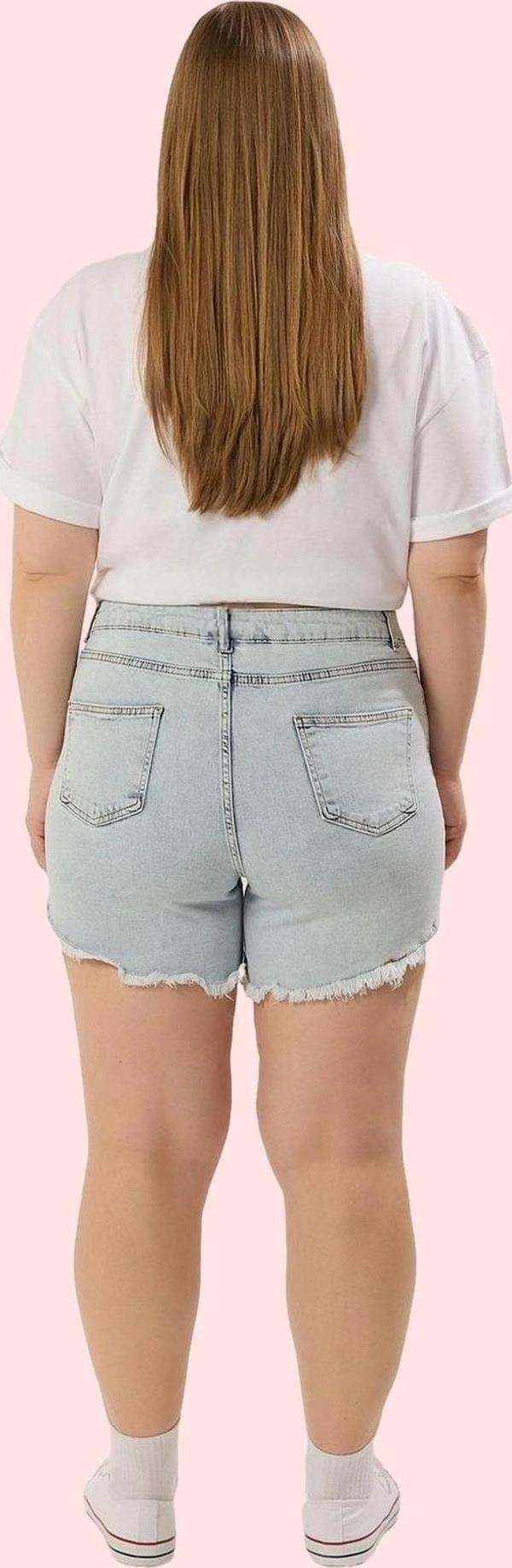 Kadın Buz Mavisi Skinny Denim Şort Yüksek Bel Esnek Pamuklu Günlük Kullanım Modern Tasarım - Image 1